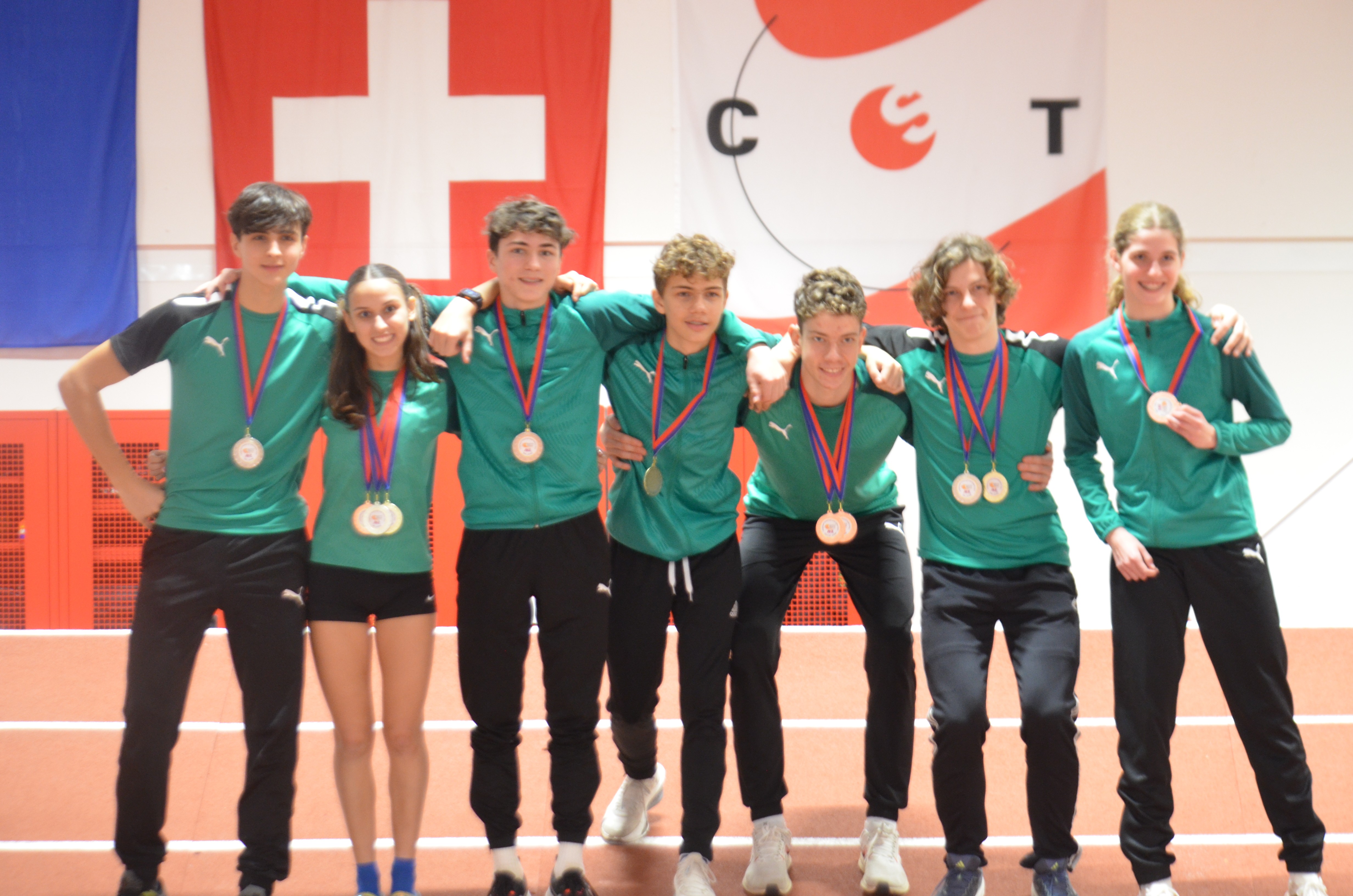 Foto di gruppo dei medagliati